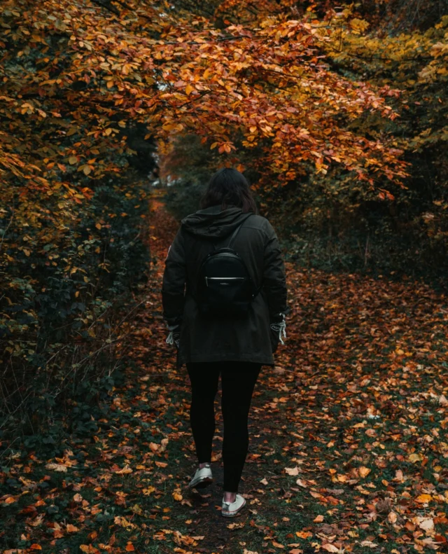Change can feel messy. Sometimes it looks like losing your rhythm, but really, you’re just adjusting to a new beat. 💫⁠
⁠
#HealthyAmericanUSA #AnxietySupport #LifeTransitions