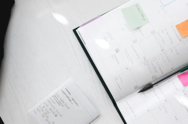 Okay, so here’s something I had to admit to myself recently:⁠
Sometimes my brain isn’t “overthinking,” it’s just… tired of making 4,000 decisions a day.⁠
⁠
What to eat.⁠
When to reply.⁠
Where to go.⁠
Which task is actually important.⁠
Who needs something from me.⁠
Did I drink water?⁠
Did I take my meds?⁠
Why am I still scrolling??⁠
⁠
It’s exhausting. And when life gets chaotic, my mental health is always the first to wobble.⁠
⁠
That’s where routine comes in, and not in a “wake up at 5 AM and change your life” TikTok-guru kind of way. I mean, tiny structure. Predictable moments. A little bit of rhythm so your brain can stop playing traffic control 24/7.⁠
⁠
Because the truth is:⁠
Routine isn’t punishment, it’s safety.⁠
It tells your nervous system,⁠
“Hey, we know what’s happening next. You can relax now.”⁠
⁠
When you eat around the same time, sleep around the same time, shower, take meds, get a bit of sunlight, shut your laptop at a reasonable hour, that’s not boring.⁠
That’s your body going:⁠
“Thank you for not making me run a marathon of uncertainty today.”⁠
⁠
And if you’re struggling with anxiety, irritability, brain fog, or that “I cannot do ONE MORE THING” feeling, sometimes it’s not motivation you need, it’s structure. Something predictable to land on.⁠
⁠
This week on the Healthy American blog, we’re diving into The Power of Routine: How Structure Can Support Mental Health, and honestly? It’s the least glamorous, most underrated mental-health tool on the planet.⁠
⁠
Inside the article, we talk about:⁠
✨ why routine calms your nervous system⁠
✨ how structure reduces anxiety & decision fatigue⁠
✨ anchor habits you can build in 2 minutes⁠
✨ why we fall apart when life feels unpredictable⁠
✨ how routine helps when motivation disappears⁠
⁠
No perfection. No rigid rules. Just small, repeatable habits that help your brain breathe.⁠
⁠
If you’ve been feeling mentally scattered, overwhelmed, or just straight-up fried… this one might help you feel seen.⁠
⁠
Click the link in my bio to read the full post. 💛